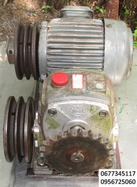 редуктор 1к20  с электродвигателем 0,75 квт 1410 об мин